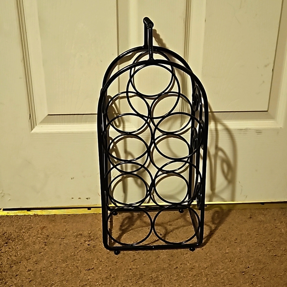 Iron wine rack 7 bottle holder